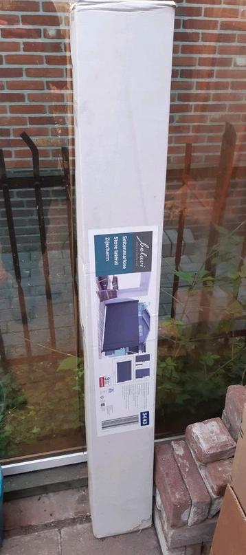 Windscherm nieuw in doos  beschikbaar voor biedingen