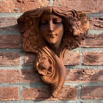 Decoratieve gietijzeren muur bloempot – in Jugendstil stijl beschikbaar voor biedingen