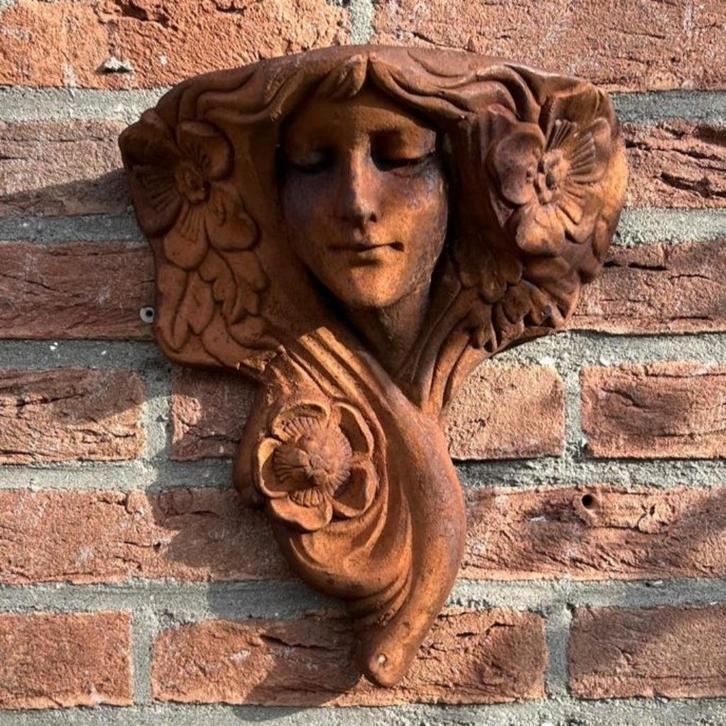 Decoratieve gietijzeren muur bloempot – in Jugendstil stijl, Tuin en Terras, Bloempotten, Gebruikt, Metaal, Binnen, Balkon, Tuin