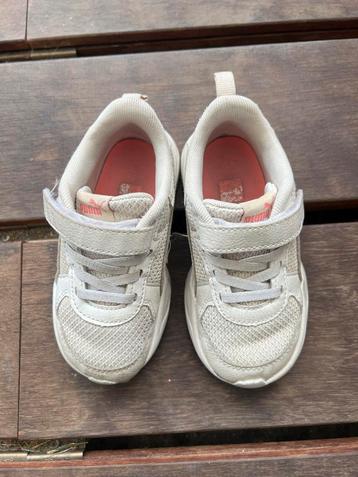 Puma sneakers beschikbaar voor biedingen