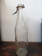 Oude glazen fles met beugelsluiting, Ophalen of Verzenden