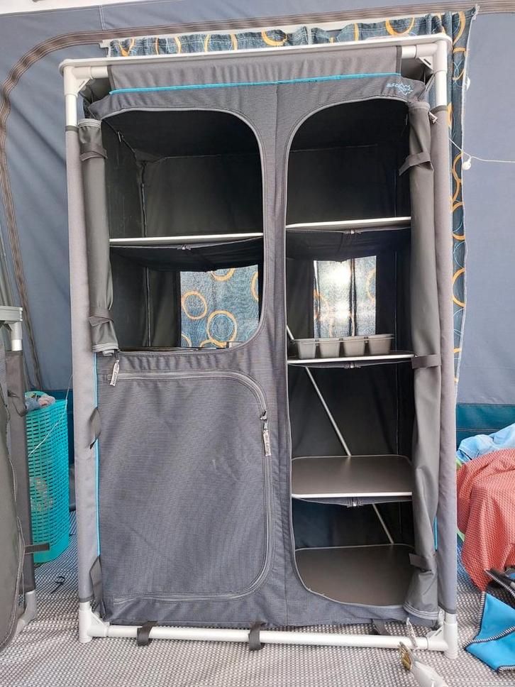 Bo camp campingkast., Caravans en Kamperen, Kampeermeubelen, Zo goed als nieuw, Campingkast, Ophalen