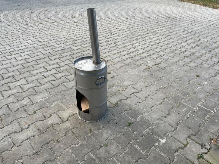 2x RVS Tuinhaard - (een gebruikte en met kleine beschadiging, Tuin en Terras, Tuinhaarden, Gebruikt, Ophalen