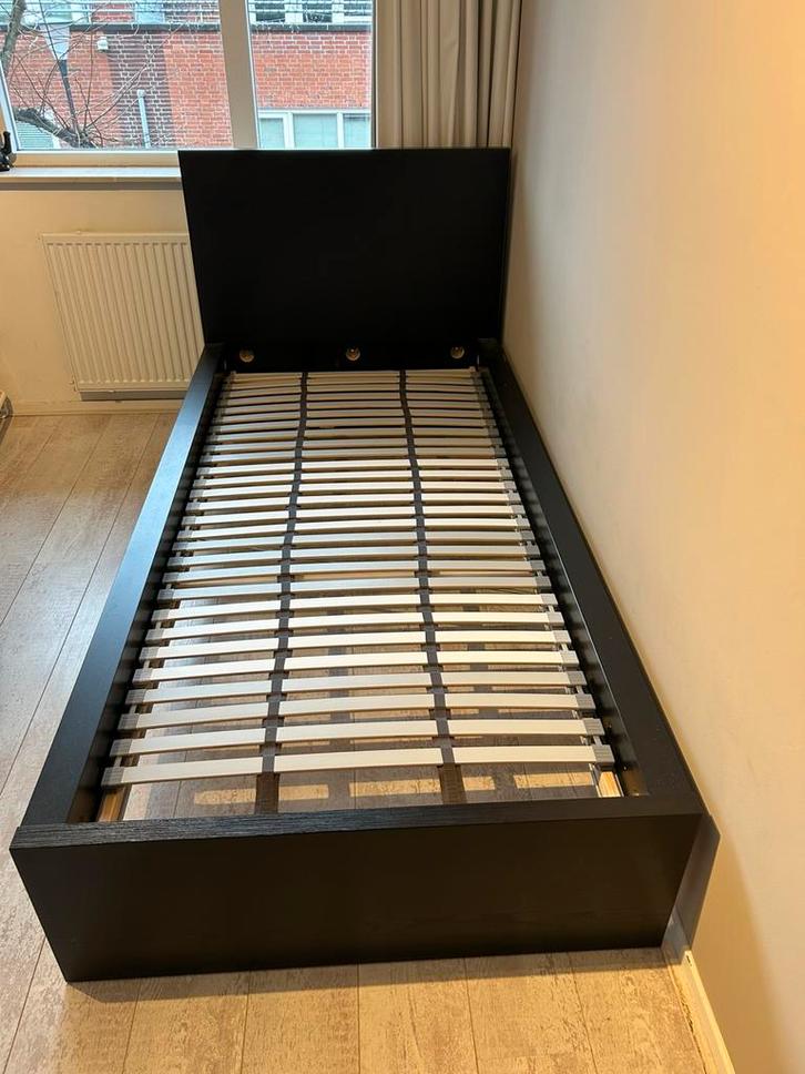 Ikea bed malm zwart 90x200, Huis en Inrichting, Slaapkamer | Bedden, Gebruikt, Eenpersoons, 90 cm, 200 cm, Hout, Zwart, Ophalen
