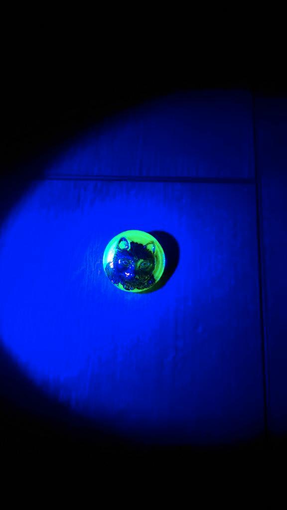Uranium glazen katten knoop, Sieraden, Tassen en Uiterlijk, Manchetknopen, Zo goed als nieuw, Overige materialen, Ophalen of Verzenden