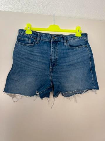Dames short merk Banana Republic maat 31 beschikbaar voor biedingen