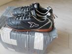 Kipsta heren zaalvoetbal schoenen size 42, Sport en Fitness, Maat XS of kleiner, Ophalen of Verzenden, Zo goed als nieuw, Schoenen