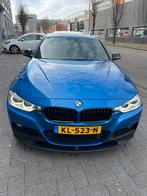 BMW 3-Serie (f30) 330i 252pk Aut 2016 Blauw keyless entry, Auto's, BMW, Origineel Nederlands, Te koop, Alcantara, 5 stoelen
