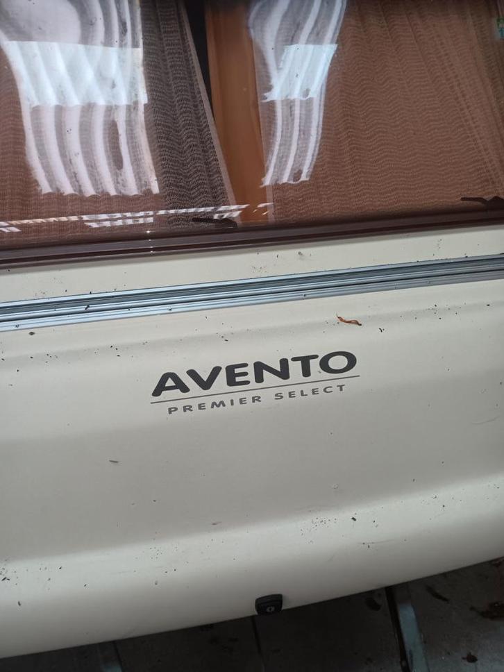 Caravan Avento, Caravans en Kamperen, Caravans, Particulier, tot en met 3, 1000 - 1250 kg, Standaardzit, Avento, Omvormbare zithoek
