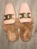 Instap loafers slippers NIEUW valt als maat 38, Ophalen of Verzenden, Nieuw, Instappers