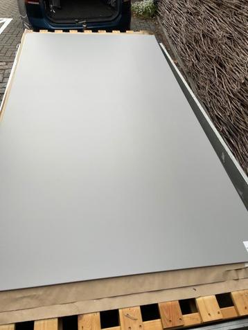 Partij 27m2 gevelbekleding boeiboord boeistrook koopje plaat beschikbaar voor biedingen