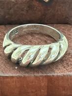 Zilverrn ring, Ophalen of Verzenden, Zo goed als nieuw, 17 tot 18, Dame