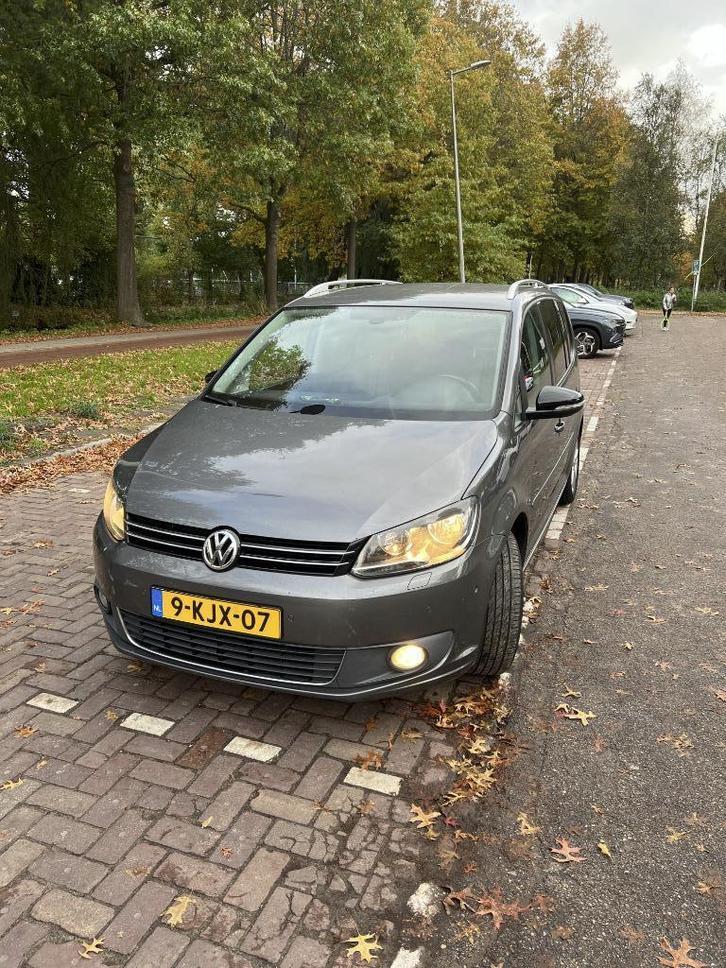 Volkswagen Touran 1.4 TSI Highline 103KW Dsg7, 7per, Auto's, Volkswagen, Particulier, Touran, ABS, Airbags, Airconditioning, Bluetooth