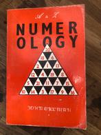 Numerology; your destiny in numbers -John Creeman  --vintage, Ophalen of Verzenden, Gelezen, Spiritualiteit algemeen, Overige typen