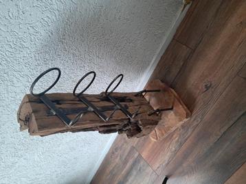 Houten wijnrek uniek beschikbaar voor biedingen