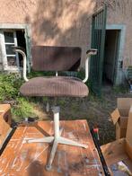 Vintage bureau of atelier stoel Ahrend Friso Kramer, Ophalen, Gebruikt, Retro jaren 60, Bruin