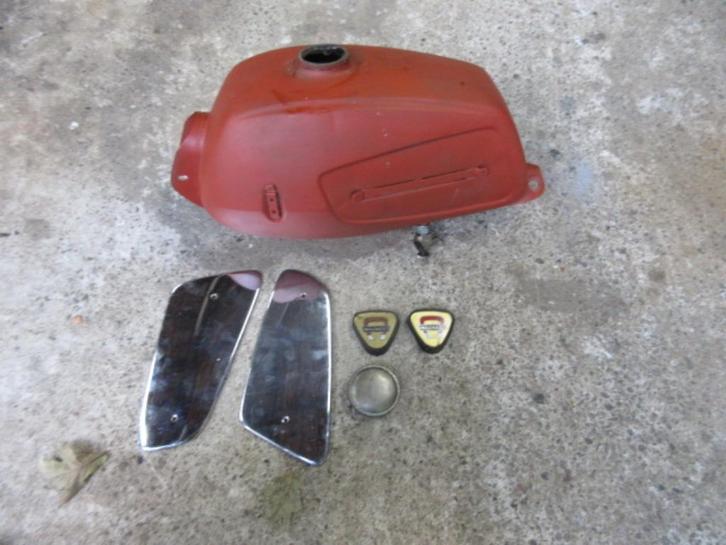 Magneet globemaster tank, Fietsen en Brommers, Brommeronderdelen | Oldtimers, Gebruikt, Overige merken, Tank, Ophalen of Verzenden
