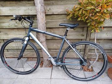 racefiets / sportfiets Trek FX 7 recht stuur izgst beschikbaar voor biedingen