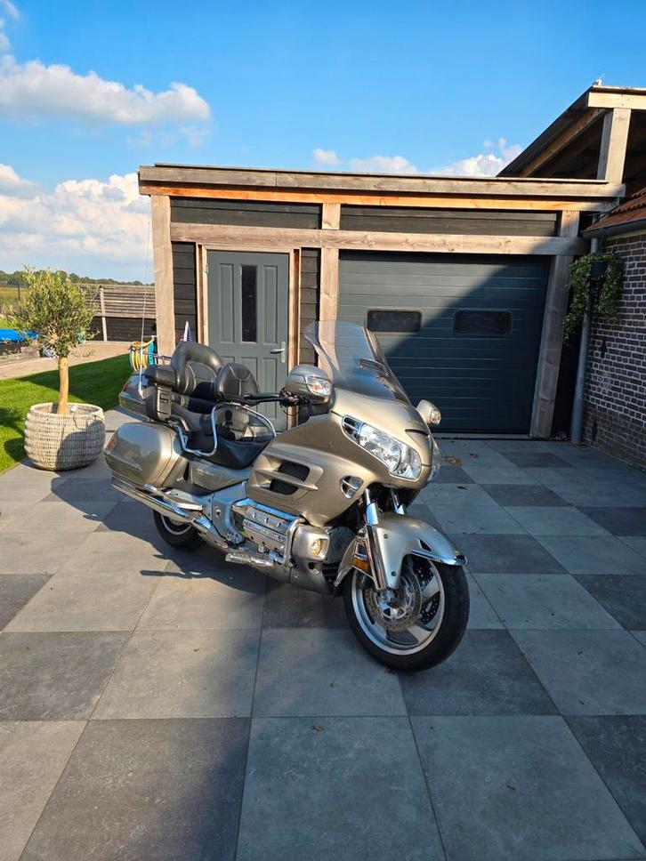 Honda Goldwing GL1800 - 2003 - 6 Cilinders ,ABS, Motoren, Motoren | Honda, Bedrijf, Toermotor, meer dan 35 kW, Motorrijbewijs A