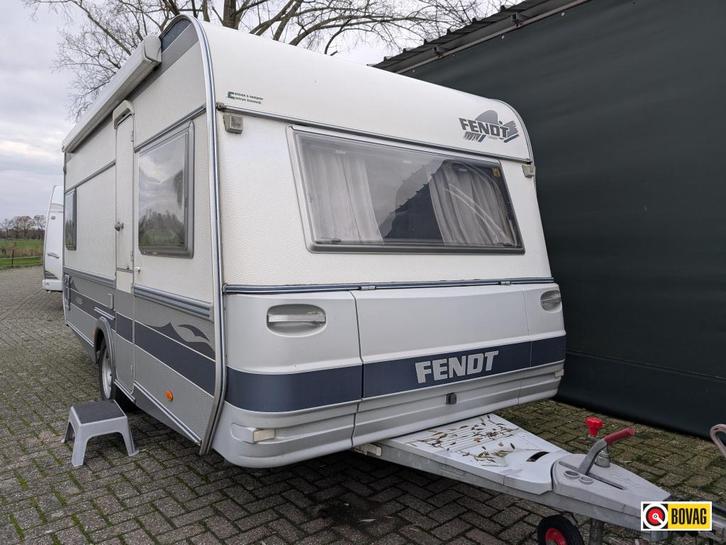 FENDT SAPHIR 470 MET MOVER EN CASSETTE LUIFEL, Caravans en Kamperen, Caravans, Bedrijf, tot en met 4, 1000 - 1250 kg, Rondzit