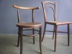 2 stoelen 1950s-60, zith.47 cm  rondhout met tekening-op-r, Huis en Inrichting, Stoelen, Gebruikt, Twee, Bruin, Hout
