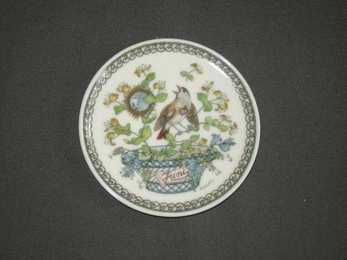 Hütschenreuther, petit fourbordje van de maand Juni, Antiek en Kunst, Antiek | Servies los, Ophalen of Verzenden