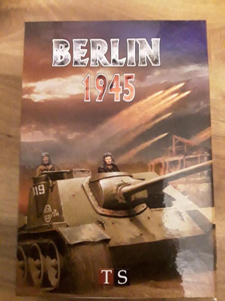 Berlin 1945 van TS gaenmes unpunched, Hobby en Vrije tijd, Gezelschapsspellen | Bordspellen, Zo goed als nieuw, Ophalen of Verzenden