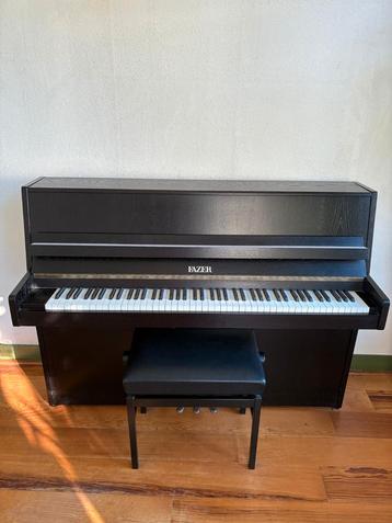Fazer Piano - Prachtig Zwart Instrument met Kruk beschikbaar voor biedingen