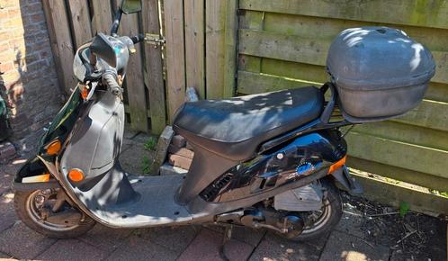 Gebruikte Kymco DJ Snorscooter zwart met weinig kilometers, Fietsen en Brommers, Scooters | Piaggio, Gebruikt, Maximaal 25 km/u