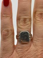 A7 Prachtige zilveren zegelring initialen CD maat 17,75, Sieraden, Tassen en Uiterlijk, Antieke sieraden, Ophalen of Verzenden