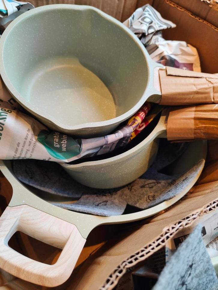 Just Perfecto – Blauwe pannenset (21 delig) + soeppan, Huis en Inrichting, Keuken | Potten en Pannen, Pannenset, Rvs, Ophalen of Verzenden