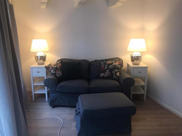 Grijze IKEA Ektorp tweezitsbank, Huis en Inrichting, Banken | Bankstellen, Gebruikt, Rechte bank, Tweepersoons, 150 tot 200 cm