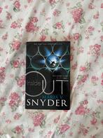 Inside Out - Maria V. Snyder, Boeken, Ophalen of Verzenden, Gelezen