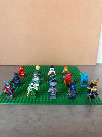 Lego ninjago minifigs beschikbaar voor biedingen