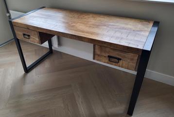 Mangohouten Bureau - ZGAN beschikbaar voor biedingen