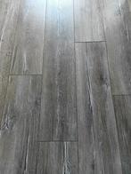 Laminaat vloer minstens 31m2 moet weg 3 augustus (Ugchelen), Ophalen, 50 tot 150 cm, 10 m² of meer, 10 tot 30 cm