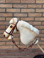 Hobbyhorse met hoofdstel, vachtkleur: Isabel // stokpaard, Ophalen of Verzenden, Zo goed als nieuw