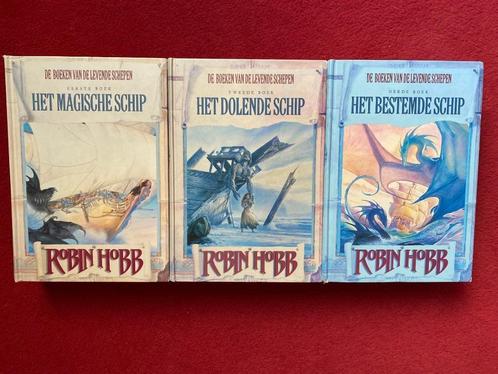 ROBIN HOBB DE BOEKEN VAN DE LEVENDE SCHEPEN DE COMPLETE TRIL, Boeken, Fantasy, Ophalen of Verzenden