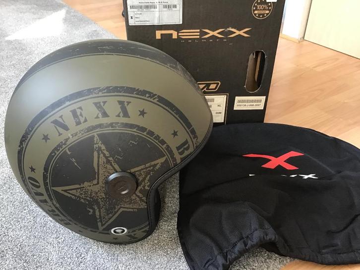 Brommer helmen NEXX maat M & IXS maat S, Fietsen en Brommers, Brommerhelmen, Zo goed als nieuw, Medium, Ophalen