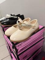 Lot kinderschoenen meisje 66 stuks, Ophalen of Verzenden, Nieuw