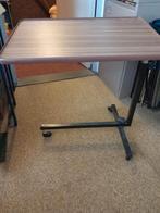 Bijzettafeltje (verstelbaar, met wieltjes., Ophalen, Zo goed als nieuw