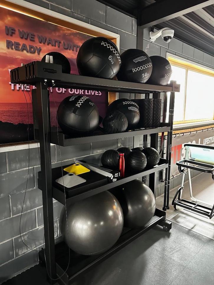 Technogym Storage Rack – Volledig Ingericht met Accessoires, Sport en Fitness, Fitnessmaterialen, Zo goed als nieuw, Overige typen