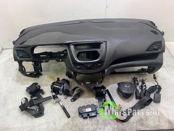Airbag set + dashboard van een Opel Karl beschikbaar voor biedingen