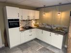 Showroomkeuken, Ophalen, Wit, Hoekkeuken, Nieuw