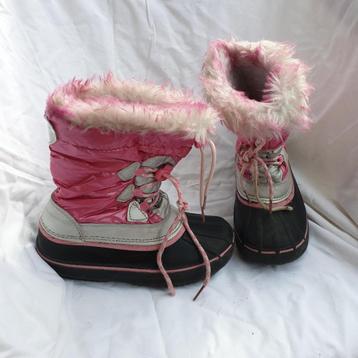 Stoere roze snowboots. Mt 32 beschikbaar voor biedingen