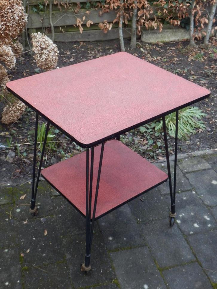 Bijzettafel/ trolley. Stoere vintage!, Huis en Inrichting, Tafels | Sidetables, Gebruikt, 50 tot 75 cm, 50 tot 100 cm, Rechthoekig