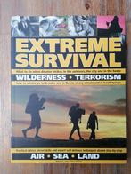 Boek Extreme Survival, Ophalen of Verzenden, Zo goed als nieuw