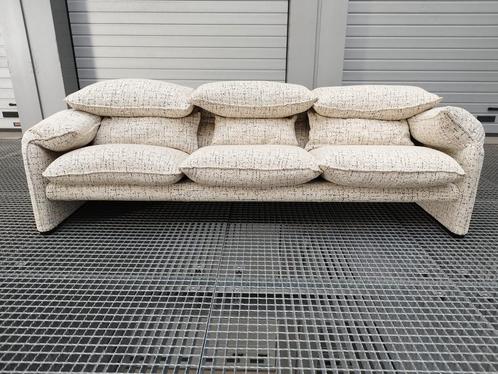 Cassina Maralunga 40 3 zits op bestelling leverbaar, Huis en Inrichting, Banken | Bankstellen, Zo goed als nieuw, Rechte bank