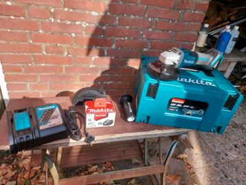 Makita haakseslijper 18 volt beschikbaar voor biedingen
