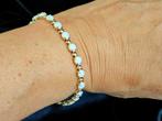 Gouden Vintage armband met edelstenen opaal. 2025/388